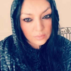 Meet your Posher, Shaheda